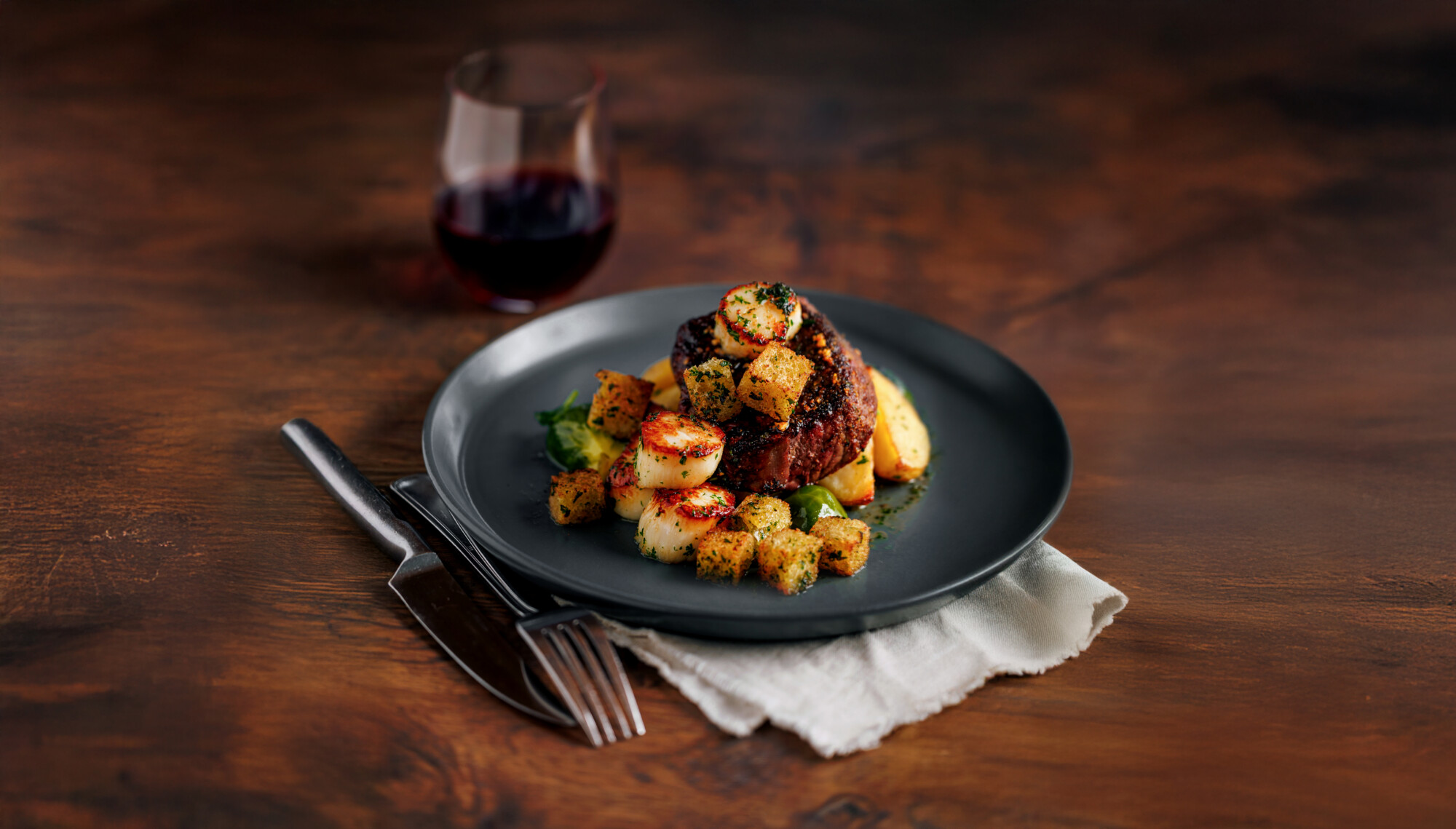 Steak & Scallops_horizontal